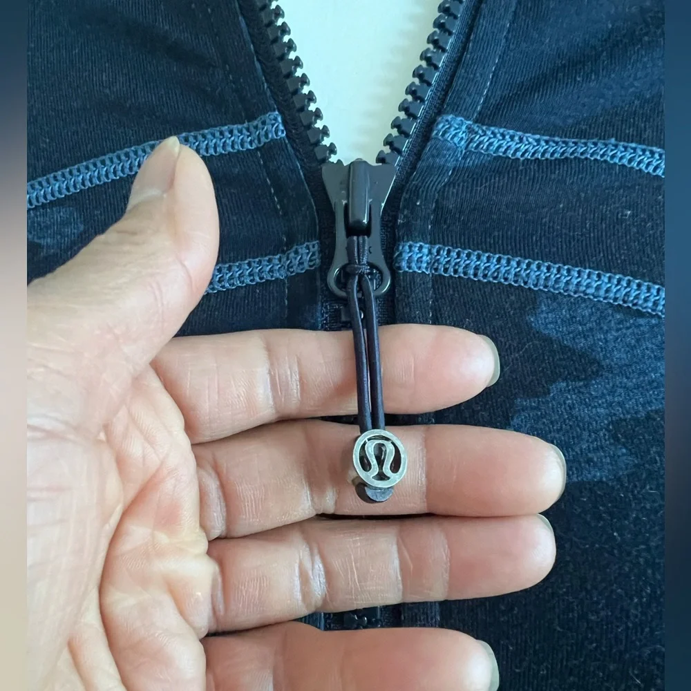 lululemon athletica streamlined zip